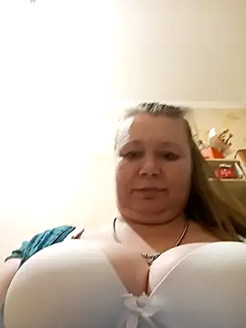 KiraStanton online show from 04-14-26, 06:58