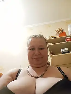 KiraStanton online show from 06-19-26, 11:30