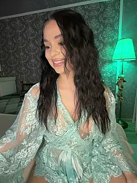 Olivia Noor online show from 04-11-26, 05:39