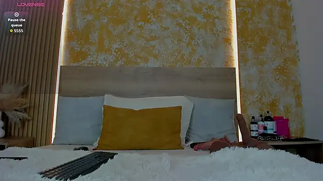 julietta pink online show from 04-10-26, 11:26