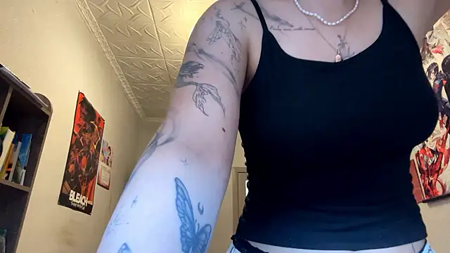 AshlynWabasha online show from 03-09-26, 01:26