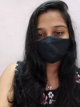 Snapshot of Shaliniqueen chatting on 06-24-26, 02:05 Shaliniqueen online show from 06-24-26, 02:05