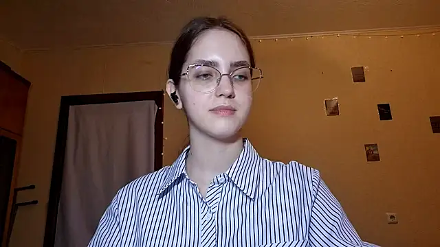 Snapshot of Katelemon chatting on 04-23-26, 11:42 Katelemon online show from 04-23-26, 11:42