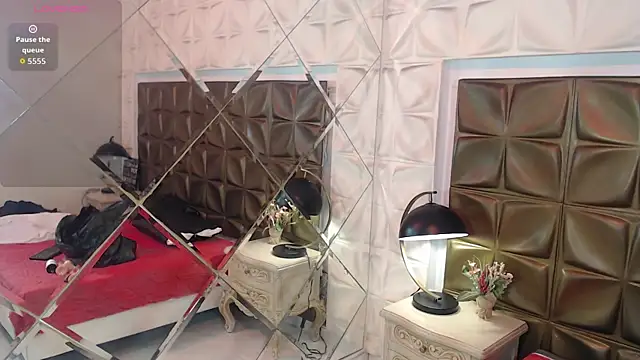 Snapshot of MelodyBlazze chatting on 06-11-26, 09:02 MelodyBlazze online show from 06-11-26, 09:02
