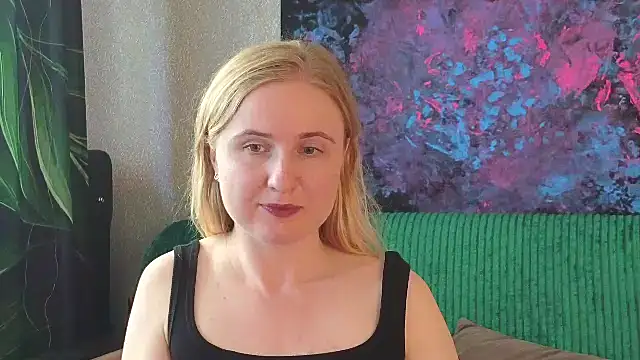 Snapshot of Lanavi_Smile chatting on 06-26-26, 06:07 Lanavi Smile online show from 06-26-26, 06:07