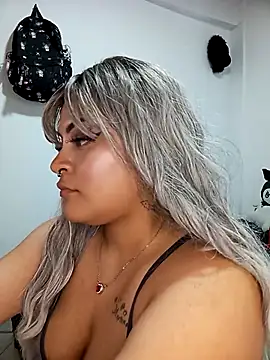 Snapshot of RubyCastellanos_XXXX chatting on 03-02-26, 08:04 RubyCastellanos XXXX online show from 03-02-26, 08:04