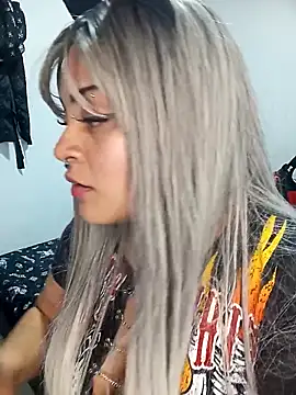 Snapshot of RubyCastellanos_XXXX chatting on 03-04-26, 02:06 RubyCastellanos XXXX online show from 03-04-26, 02:06