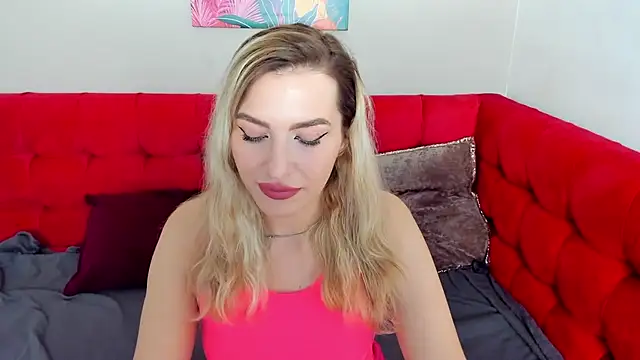 Snapshot of StellaAlluring chatting on 05-07-26, 01:33 StellaAlluring online show from 05-07-26, 01:33