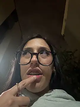 Snapshot of susi_chimm chatting on 02-27-26, 02:33 susi chimm online show from 02-27-26, 02:33