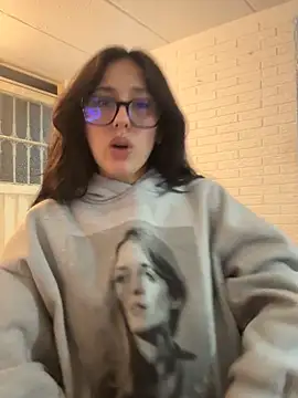 susi chimm online show from 04-15-26, 01:45