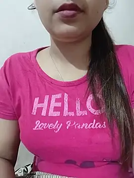Shanaya-Hotty online show from 07-15-26, 10:59