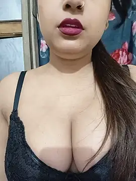 Shanaya-Hotty online show from 07-24-26, 11:14