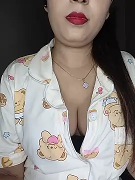 Shanaya-Hotty online show from 07-26-26, 09:11
