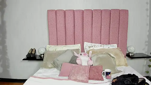 JennieRider online show from 07-13-26, 08:00