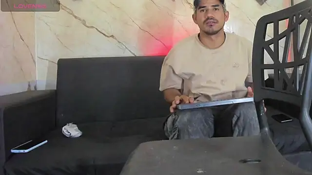 Latins on fire online show from 03-18-26, 01:36