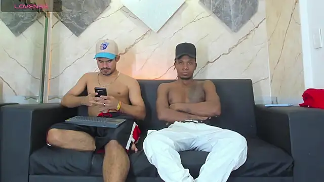 Latins on fire online show from 03-19-26, 01:48