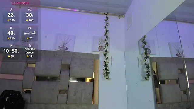 Iris Black online show from 04-18-26, 01:37