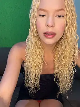 loirinha atrevida online show from 04-16-26, 02:51