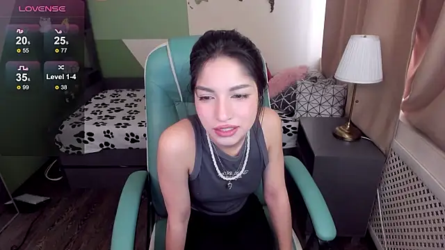 Snapshot of GabiSilk chatting on 03-03-26, 10:21 GabiSilk online show from 03-03-26, 10:21