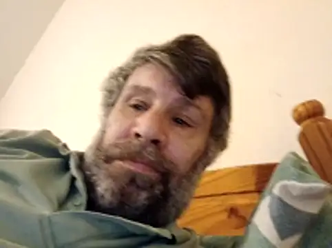 Snapshot of stud2512 chatting on 03-01-26, 04:42 stud2512 online show from 03-01-26, 04:42