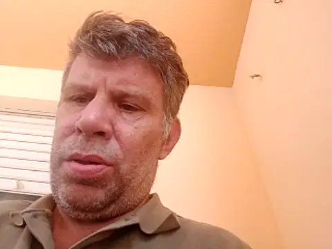 stud2512 online show from 06-18-26, 11:14