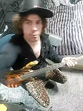 Snapshot of elong007 chatting on 02-27-26, 09:31 elong007 online show from 02-27-26, 09:31