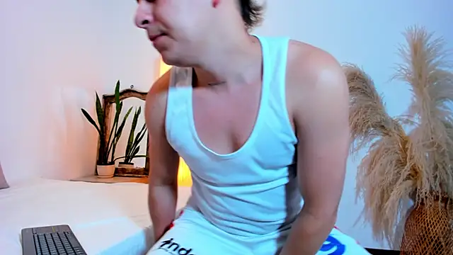 Snapshot of SamJoness_ chatting on 02-28-26, 07:37 SamJoness online show from 02-28-26, 07:37