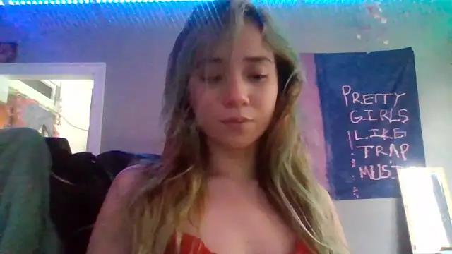 Snapshot of Jaszi3 chatting on 03-03-26, 02:45 Jaszi3 online show from 03-03-26, 02:45