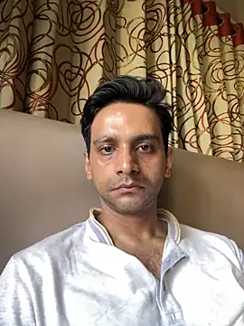 online4u08 online show from 04-01-26, 03:51