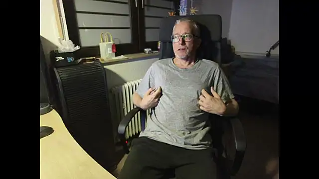 loenne1 online show from 04-19-26, 08:44