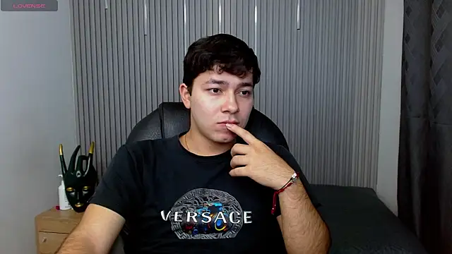 Julian Smith21 online show from 04-08-26, 03:39