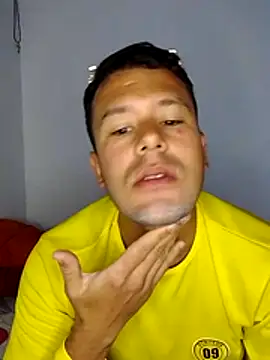 Snapshot of Ferrandiz23 chatting on 02-24-26, 09:13 Ferrandiz23 online show from 02-24-26, 09:13