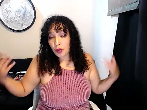 Snapshot of Nerea_Boolsara8 chatting on 05-06-26, 12:19 Nerea Boolsara8 online show from 05-06-26, 12:19