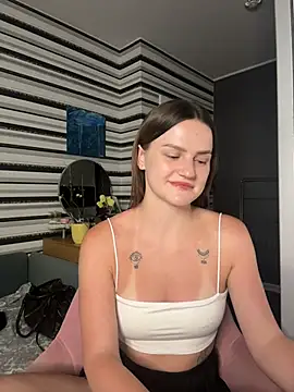 Snapshot of UnholyAmy chatting on 06-08-26, 07:58 UnholyAmy online show from 06-08-26, 07:58