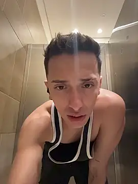 Thiago Jones1 online show from 03-10-26, 03:28