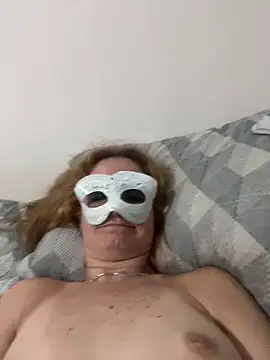 Snapshot of Cristal2342 chatting on 02-27-26, 01:38 Cristal2342 online show from 02-27-26, 01:38