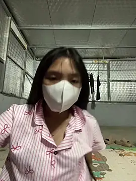 Snapshot of Rio-cute chatting on 05-08-26, 04:56 Rio-cute online show from 05-08-26, 04:56