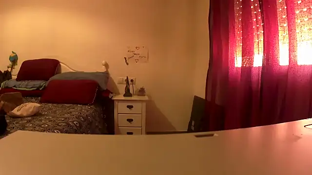 Gatitamiau40 online show from 04-20-26, 10:07