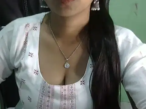 cute momo love online show from 05-07-26, 05:57