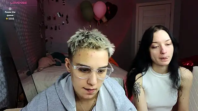 LuxuryLoverss online show from 03-26-26, 11:05