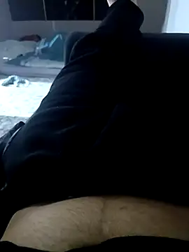 Snapshot of KADINDELISI34 chatting on 03-02-26, 11:33 KADINDELISI34 online show from 03-02-26, 11:33