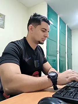 Snapshot of Jaramill07 chatting on 02-28-26, 11:44 Jaramill07 online show from 02-28-26, 11:44