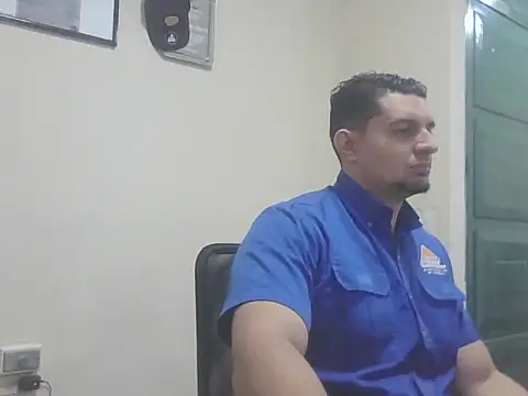 Snapshot of Jaramill07 chatting on 03-03-26, 11:49 Jaramill07 online show from 03-03-26, 11:49