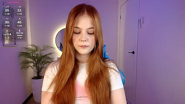 Elle Funning online show from 03-26-26, 02:17