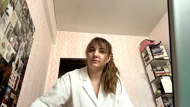 Snapshot of JanineThielman chatting on 06-23-26, 10:02 JanineThielman online show from 06-23-26, 10:02