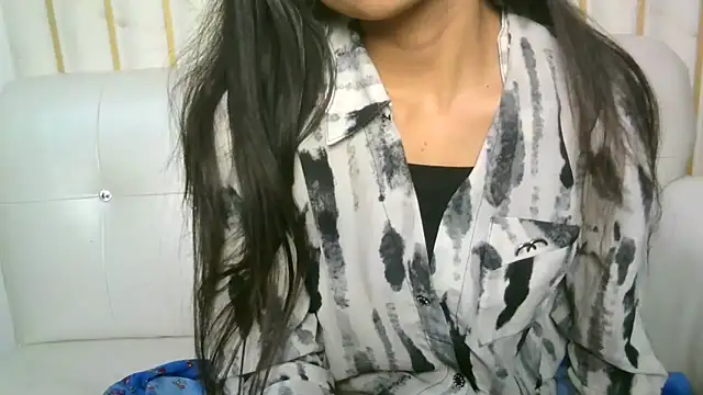 Snapshot of SHILPA_699 chatting on 05-02-26, 01:32 SHILPA 699 online show from 05-02-26, 01:32