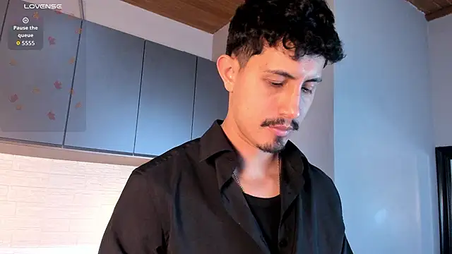 Snapshot of kamal_wolff chatting on 02-24-26, 12:03 kamal wolff online show from 02-24-26, 12:03