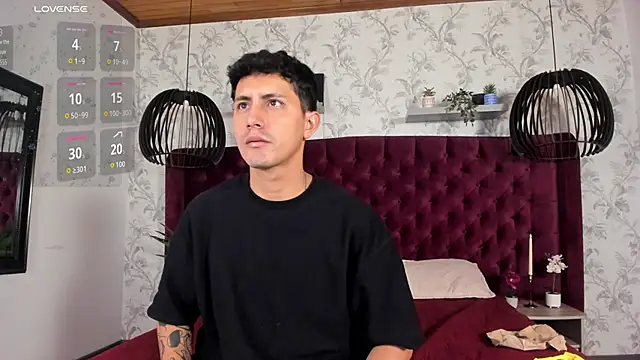 Snapshot of kamal_wolff chatting on 03-04-26, 12:11 kamal wolff online show from 03-04-26, 12:11