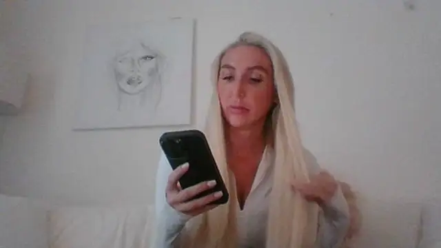 Snapshot of kinkykara25 chatting on 02-24-26, 01:09 kinkykara25 online show from 02-24-26, 01:09