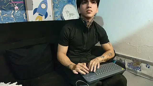 Tessarion Black online show from 05-27-26, 03:47